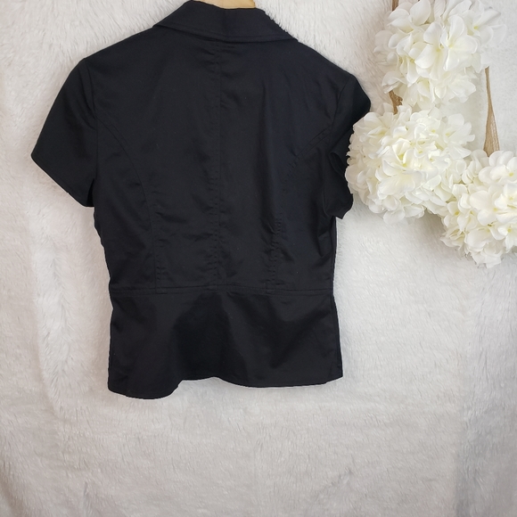 Short Sleeves Blazer - Picture 2 of 2